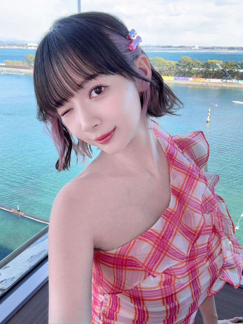 役満ボディ岡田紗佳の“ウマく”楽しく! 役満ボディ岡田紗佳の“ウマく”楽しく!